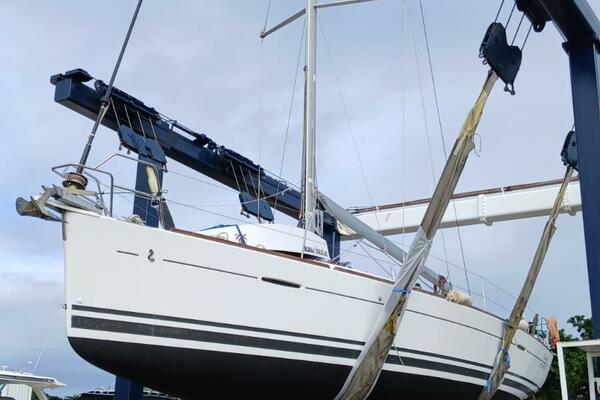 Optimus Prime 40ft Beneteau Yacht For Sale