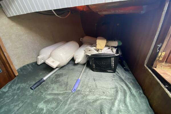 Morning Dove 35ft Hughes Columbia Yacht For Sale