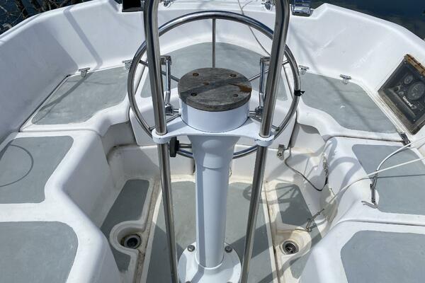 Morning Dove 35ft Hughes Columbia Yacht For Sale