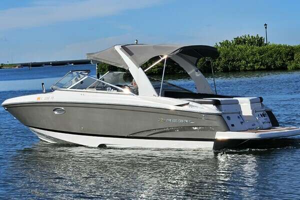 27-ft-Regal-2010-2700- Tampa Florida United States  yacht for sale