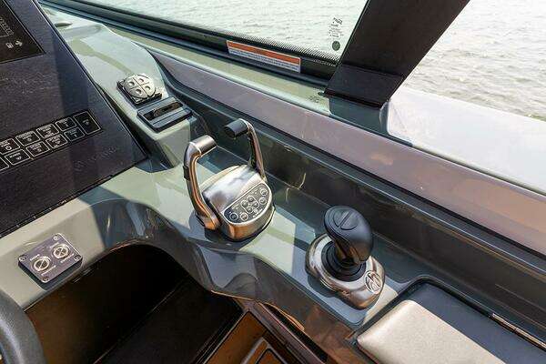 Aviara AV40 Yacht For Sale