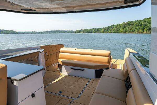 Aviara AV40 Yacht For Sale