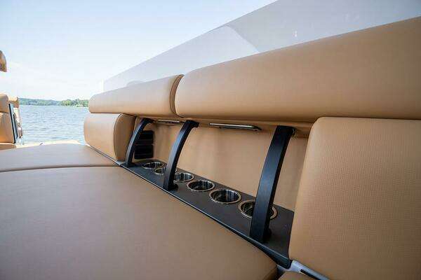 Aviara AV40 Yacht For Sale