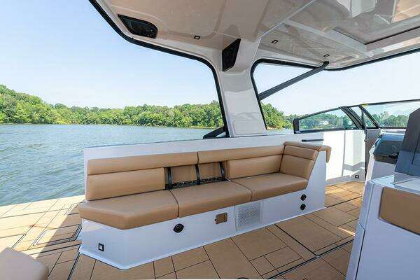 Aviara AV40 Yacht For Sale