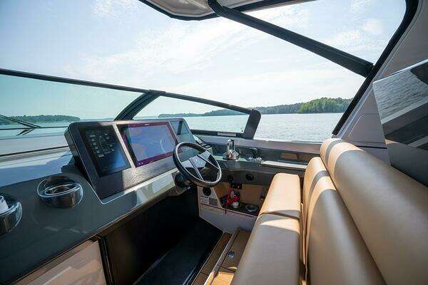 Aviara AV40 Yacht For Sale