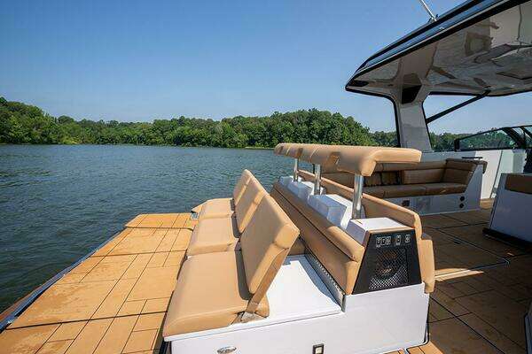 Aviara AV40 Yacht For Sale