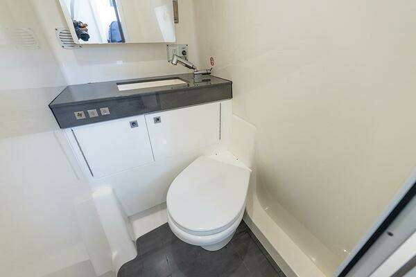 Aviara AV40 Yacht For Sale