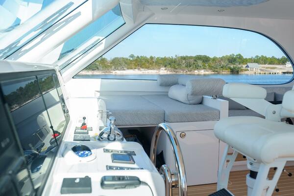 Hideout 65ft Horizon Yacht For Sale