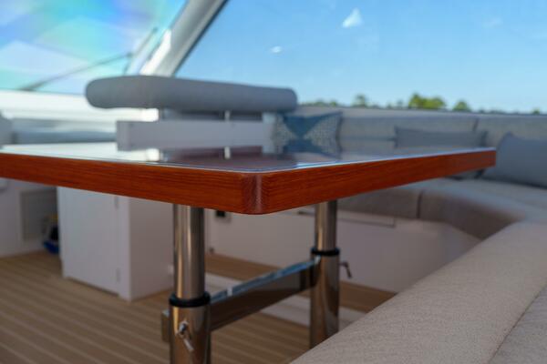 Hideout 65ft Horizon Yacht For Sale