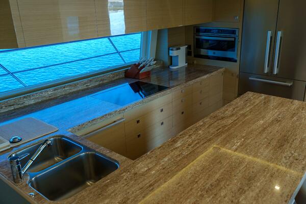 Hideout 65ft Horizon Yacht For Sale