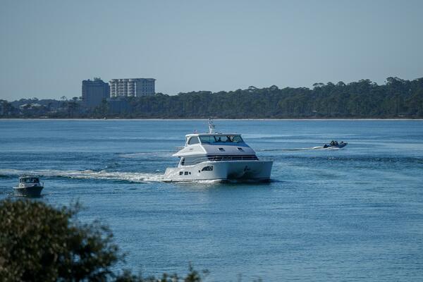 Hideout 65ft Horizon Yacht For Sale