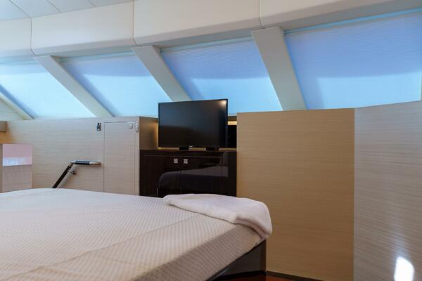 Hideout 65ft Horizon Yacht For Sale