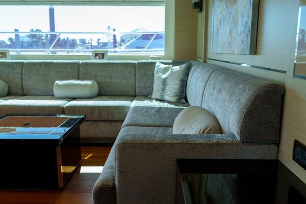 Hideout 65ft Horizon Yacht For Sale