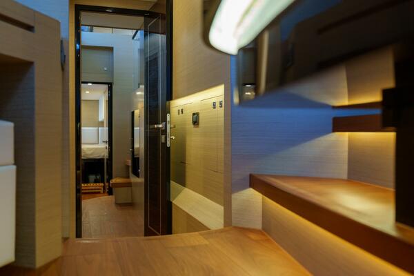 Hideout 65ft Horizon Yacht For Sale