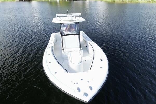 2017 Yellowfin 32 Center Console - Profile