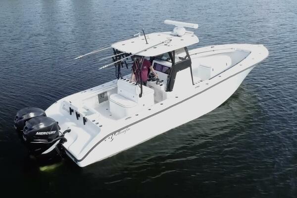 2017 Yellowfin 32 Center Console - Profile