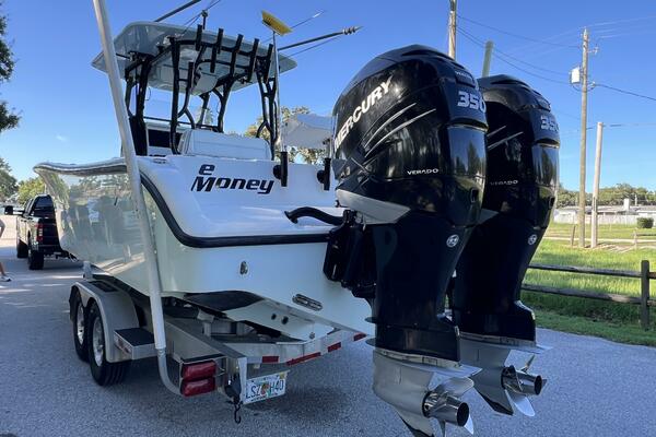 2017 Yellowfin 32 Center Console - Outboard Engines