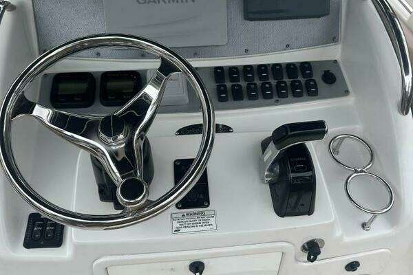 Photo of the 2016 Chris-Craft 