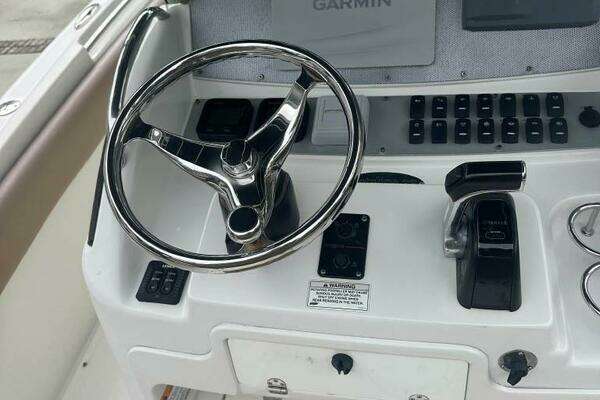 Photo of the 2016 Chris-Craft 