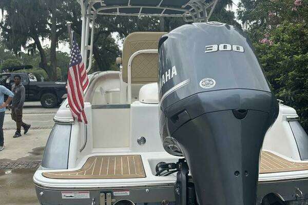 Photo of the 2016 Chris-Craft 