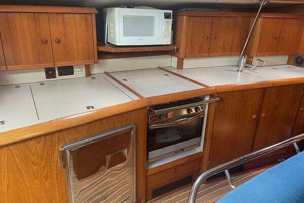 Photo of the 2002 Jeanneau 45.2 "Ligera"