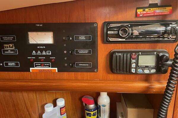 Jeanneau 45.2 Yacht For Sale