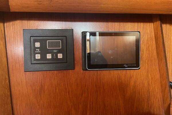 Jeanneau 45.2 Yacht For Sale