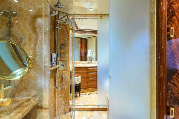 Westport Westport 112 Yacht For Sale