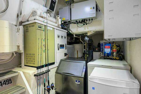 Westport Westport 112 Yacht For Sale