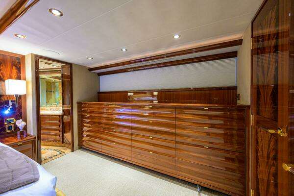 Westport Westport 112 Yacht For Sale