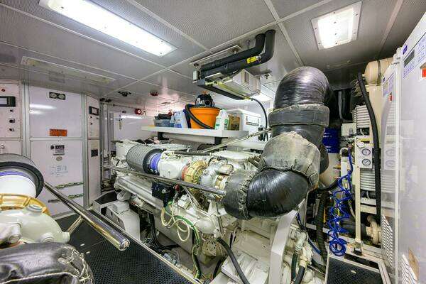 Westport Westport 112 Yacht For Sale