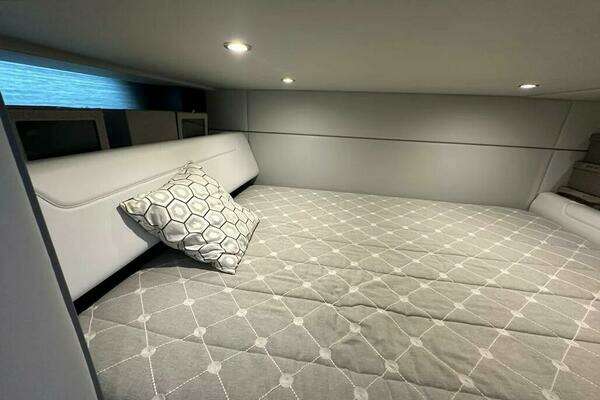 Formula 400 SSC Yacht For Sale