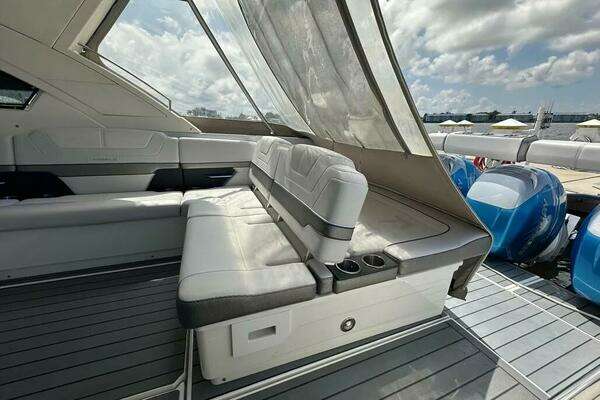 Formula 400 SSC Yacht For Sale