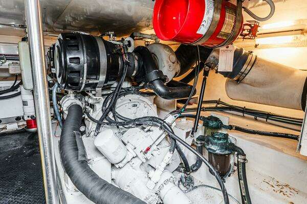 Egg Harbor 42 Convertible Yacht For Sale