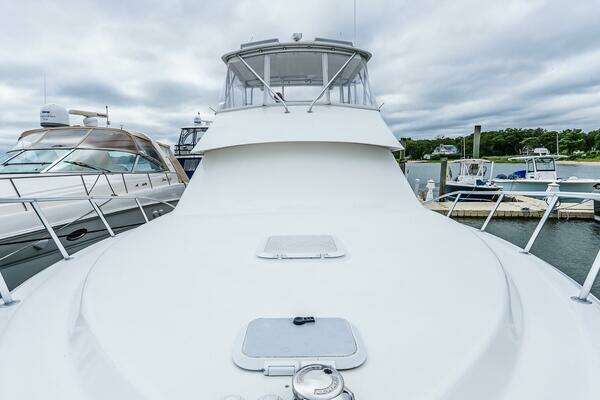 Egg Harbor 42 Convertible Yacht For Sale
