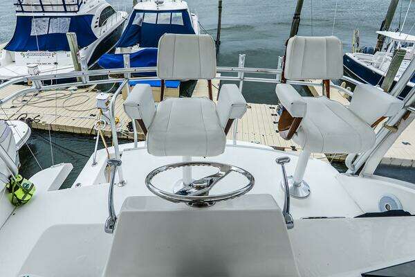 Egg Harbor 42 Convertible Yacht For Sale
