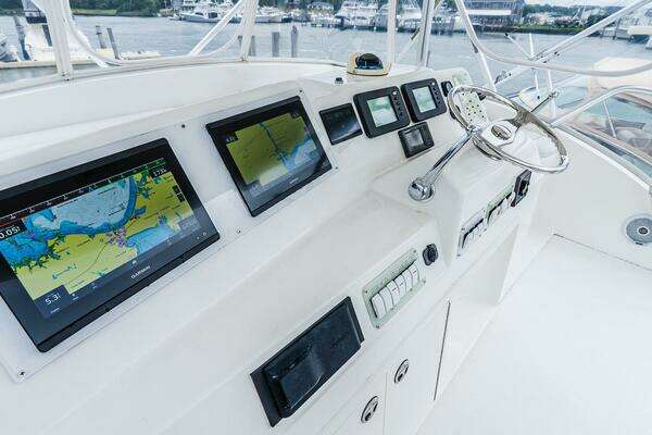 Egg Harbor 42 Convertible Yacht For Sale