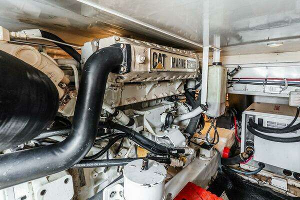 Egg Harbor 42 Convertible Yacht For Sale