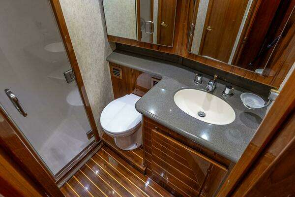 Egg Harbor 42 Convertible Yacht For Sale