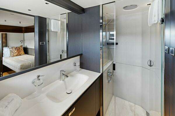 Princess X95 Yacht For Sale