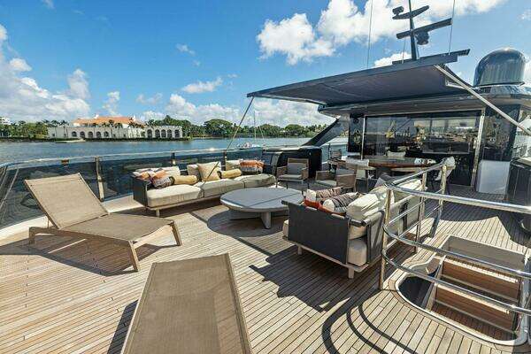 Princess X95 Yacht For Sale