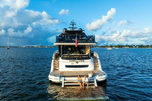 Princess X95 Yacht For Sale