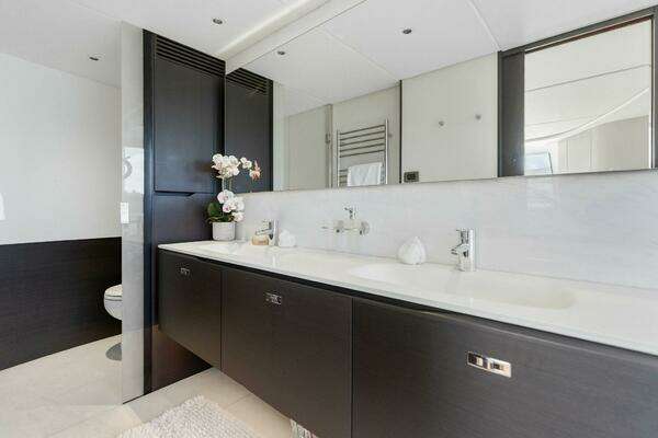 Princess X95 Yacht For Sale