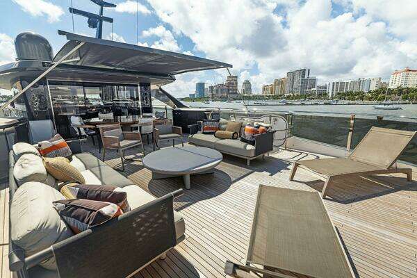 Princess X95 Yacht For Sale