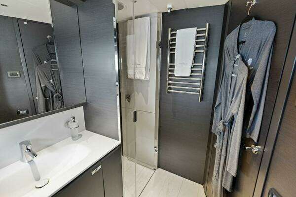 Princess X95 Yacht For Sale