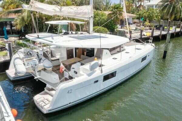 Lagoon  Yacht For Sale