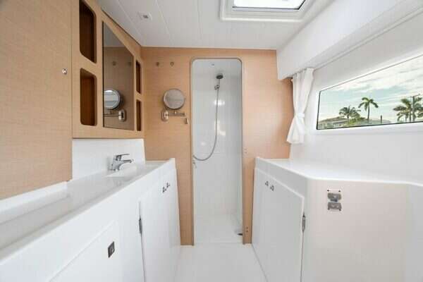 Lagoon  Yacht For Sale