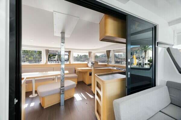 Lagoon  Yacht For Sale