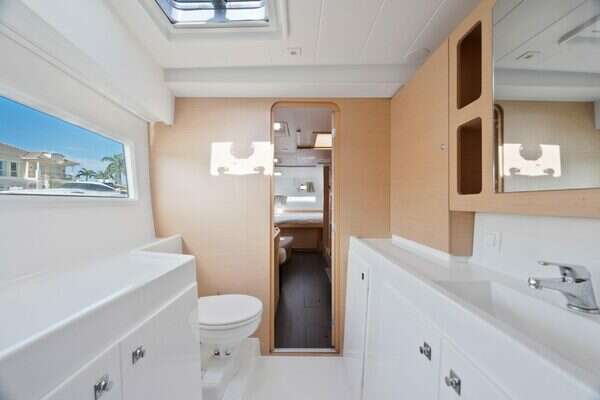 Lagoon  Yacht For Sale
