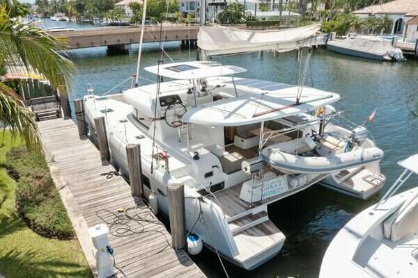 Lagoon  Yacht For Sale